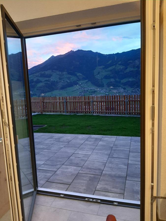 Apart Leonie Hart im Zillertal Buitenkant foto